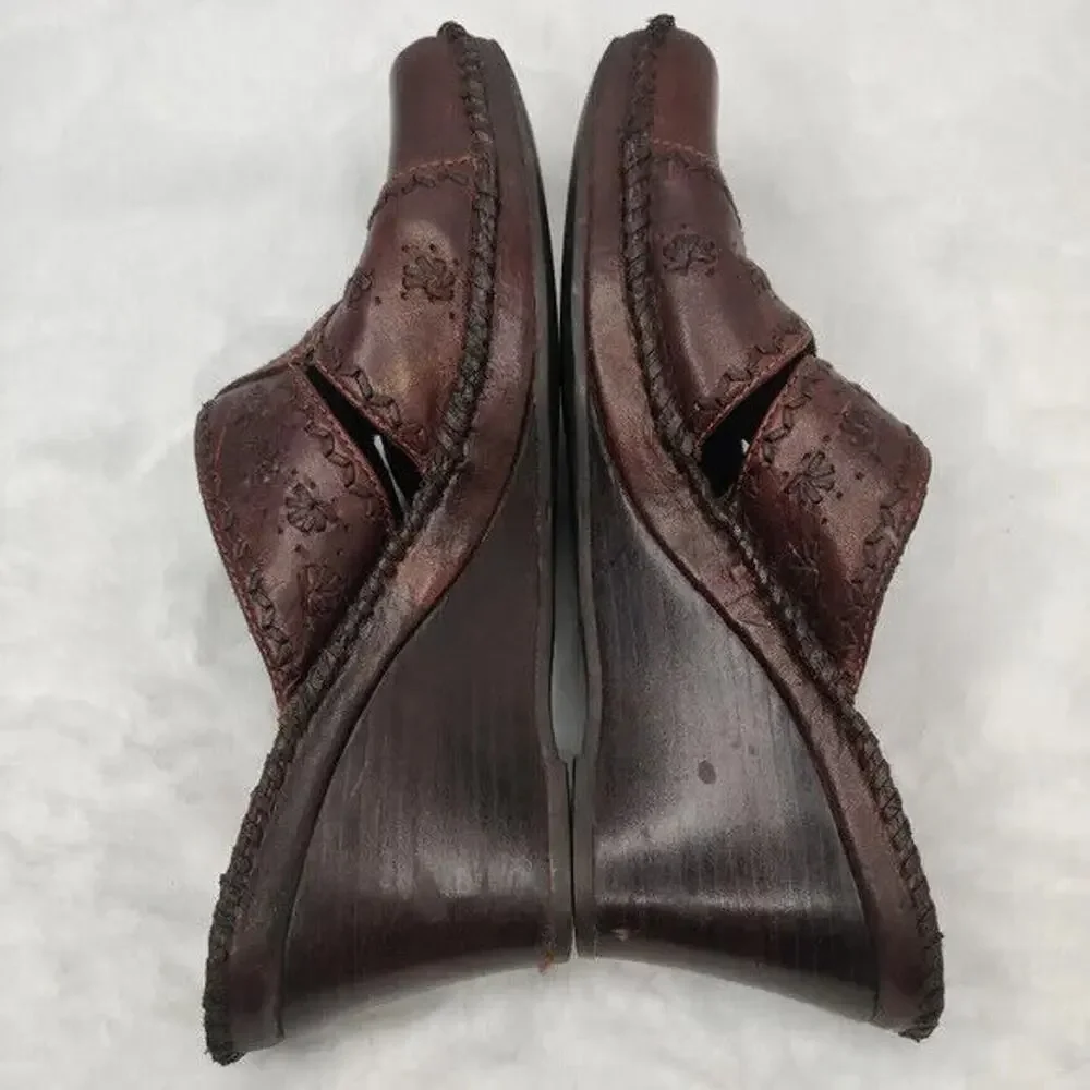 Clark’s brown Leather Wedge Mule sz 9